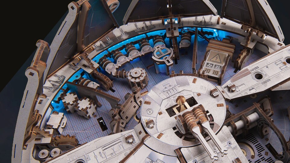 Bodenfliesen, Warnschilder und Abluftschächte: Die gedruckten Details im Inneren sind wirklich schick – vom blauen LED-Streifen ganz zu schweigen.