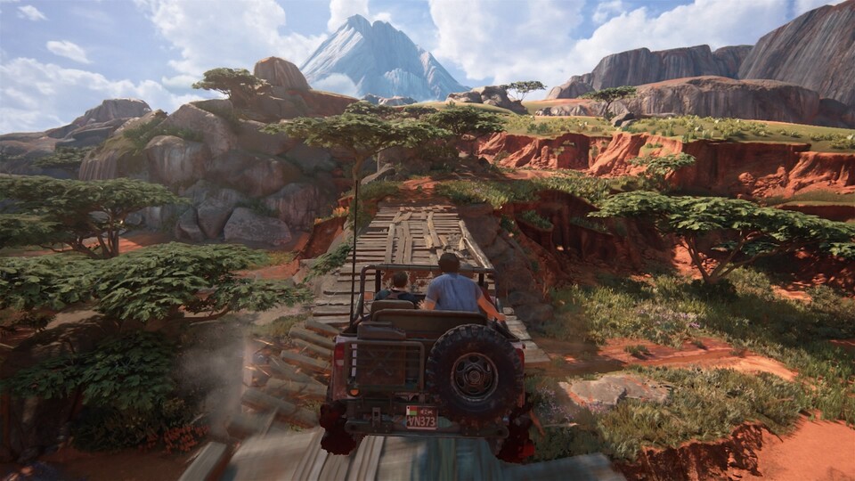 Uncharted 4 wird »Forward Compatibility« bieten und auf einer PS4 Pro besser aussehen. Grundsätzlich laufen alle PS4-Titel auf der Pro, aber nicht jedes Spiel nutzt die bessere Hardware.