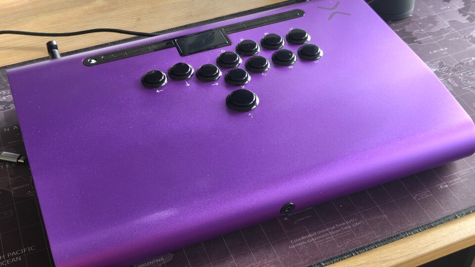 Premium-Modelle, wie dieser Victrix FS12 Pro, sind besonders hochwertig verarbeitet und bieten viel Platz für die Handgelenke.