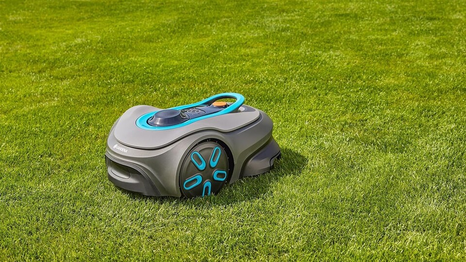 Gardena Sileno Free - robotic lawnmower without cable!