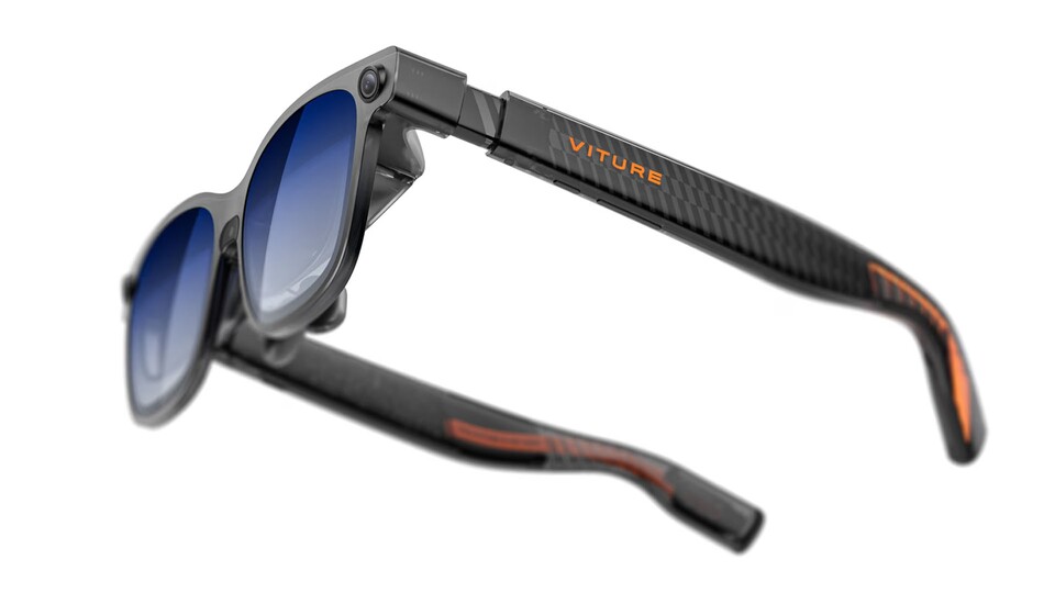 Auf den ersten Blick eine normale Brille. Aus der Nähe sieht man die Tracking-Kameras der VITURE Luma Ultra.