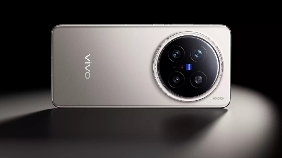 Vivo arbeitet bei den Kameras mit Zeiss zusammen. Zeiss feierte erst kürzlich sein Comeback mit neuen Kamera-Objektiven.