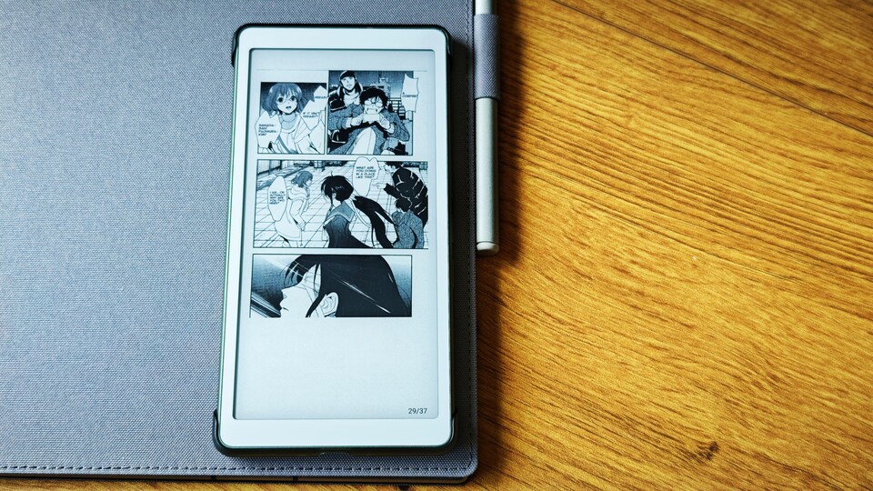 Mangas und Comis werden aufgrund des schmalen Bildschirmes zu klein dargestellt. (Bildquelle: Duy Linh DinhGameStar Tech)
