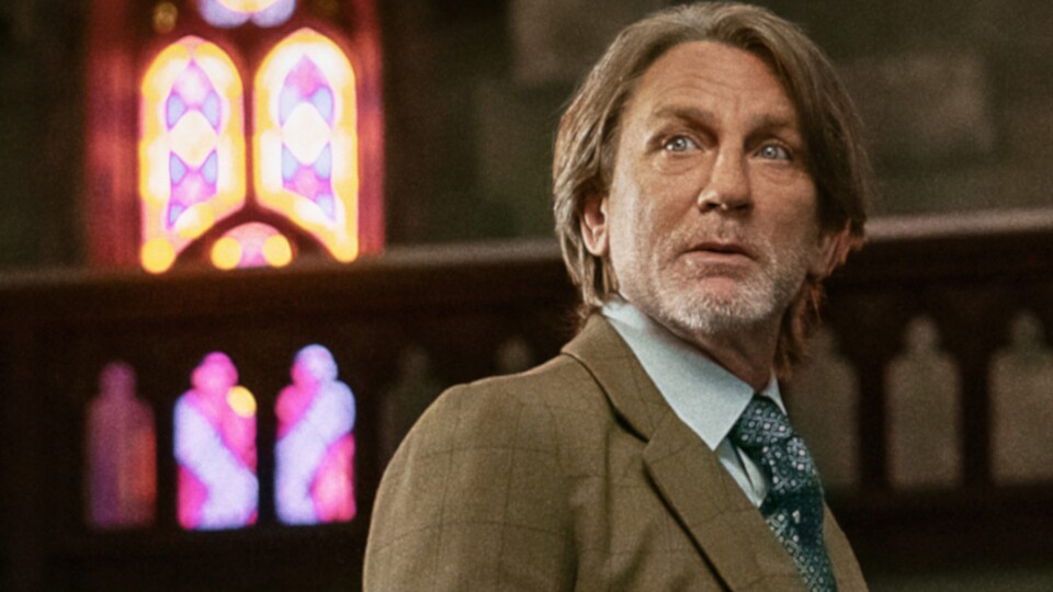 Benoit Blanc (Daniel Craig) muss zum dritten Mal einen kniffligen Mordfall lösen. Bildquelle: Netflix