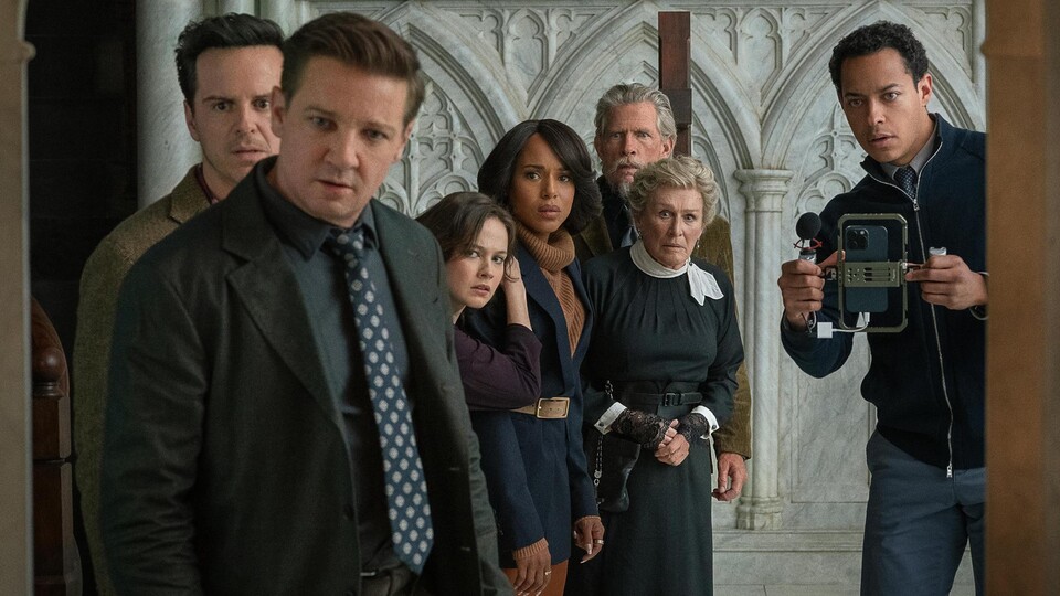 Das sind die Verdächtigen. Na, habt ihr schon ein Bauchgefühl, wer es gewesen sein könnte und warum? Bildquelle: Netflix