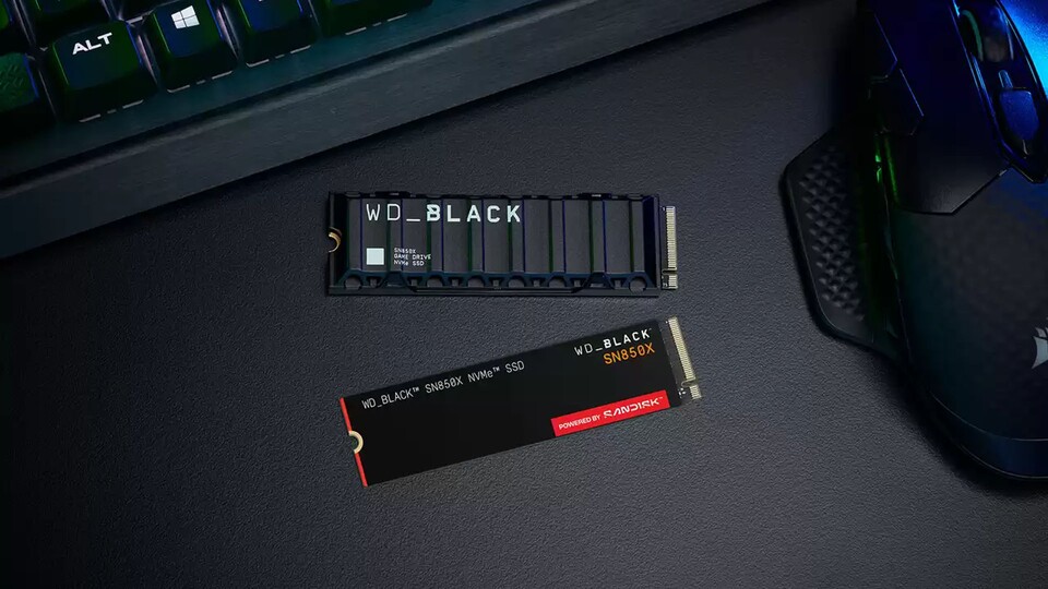 Die SN850X von WD_BLACK gibts auch mit passendem Kühlkörper, falls sie lieber in eine Playstation 5 einbauen wollt.