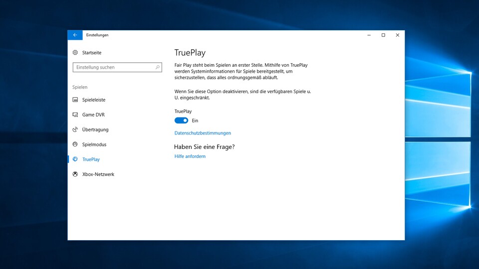 Unter dem Punkt »Spielen« in den Systemeinstellungen von Windows findet sich ein neuer Eintrag für TruePlay. Bislang lässt sich die Anti-Cheat-Funktion für Spiele aus dem Windows Store hier nur ein- und ausschalten.