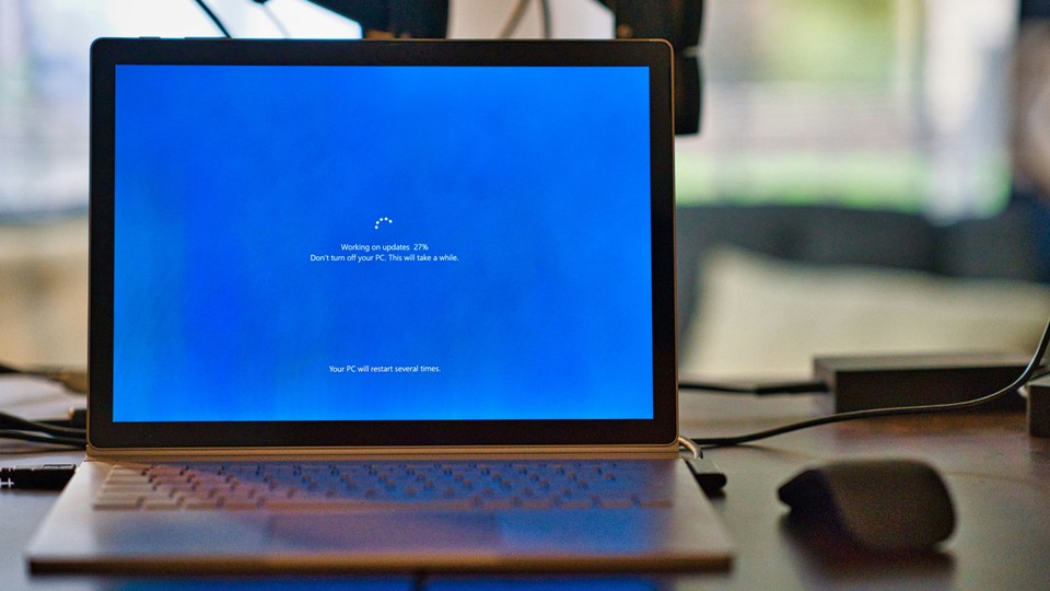 Windows 11 benötigt bald nach den meisten Updates keinen Neustart mehr. (Bildquelle: Clint Patterson via Unsplash)