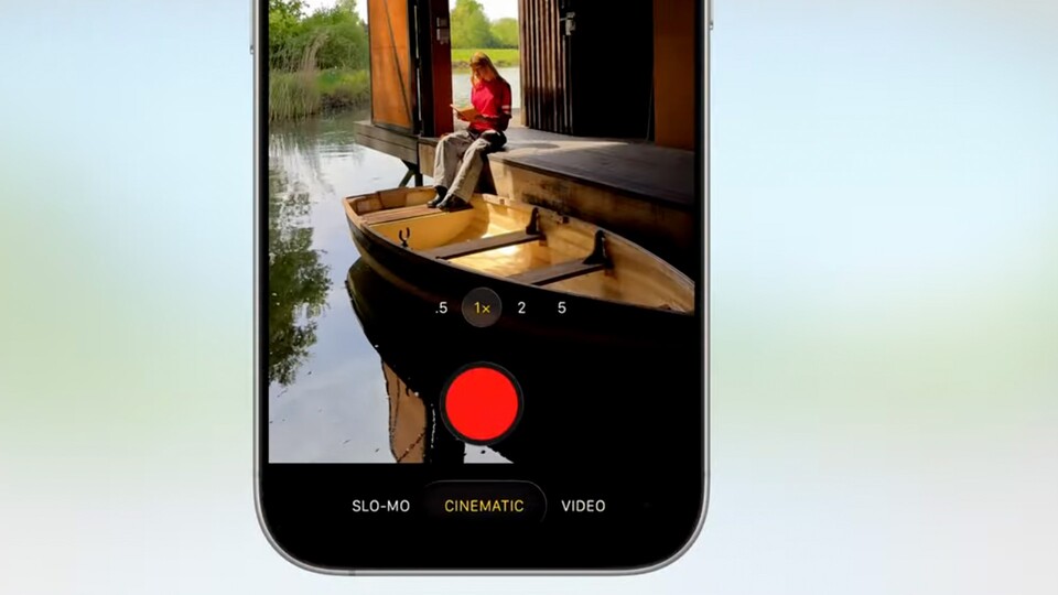Liquid Glass zieht sich durch alle Apps, darunter auch die Kamera-App.