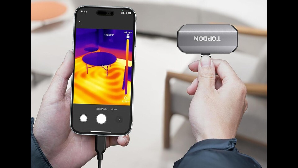 Die Wärmebildkamera muss nicht zwangsläufig direkt am Smartphone montiert werden. Alternativ könnt ihr sie auch per Kabel an euer Handy anschließen.