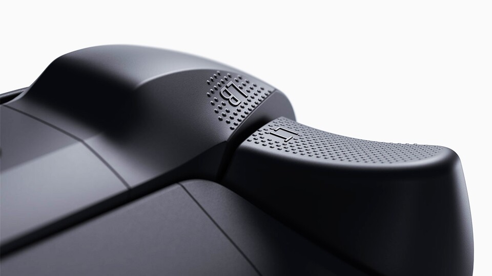 Die Trigger und die Analog-Sticks haben eine texturierte Oberfläche und bieten auch in hitzigen Situationen guten Halt.