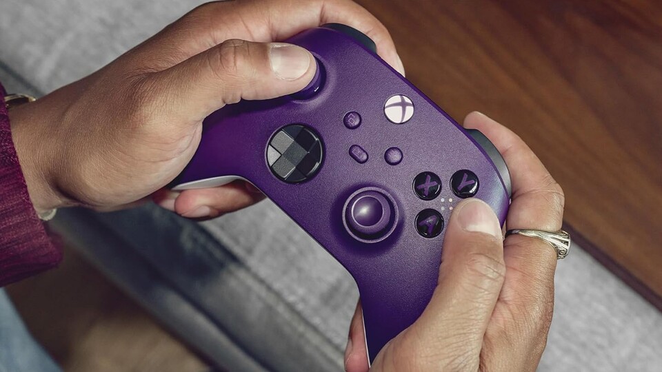 Astral Purple, Carbon Black, Deep Pink und viele mehr: Beim Xbox Wireless Controller steht euch ein ganzer Regenbogen an Farben zur Auswahl!