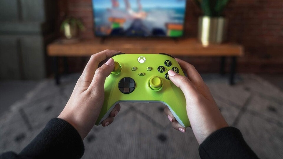 Ganz gleich, ob ihr kleine oder große Hände habt: Das ergonomische Design des Xbox Wireless Controllers wird euch garantiert überzeugen!