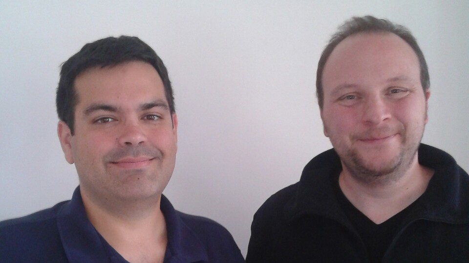 XCOM-Lead-Designer Ananda Gupta and GameStar/GamePro-Redakteur Christian Weigel.