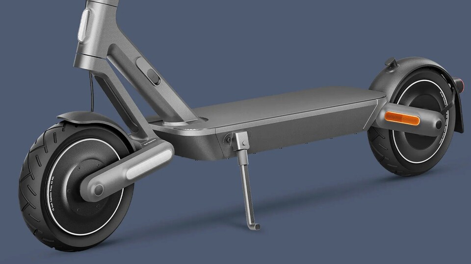 Apropos Gewicht: Der Roller packt bis zu 120 kg Gewicht, also mehr als genug für die meisten Erwachsenen + Rucksack.