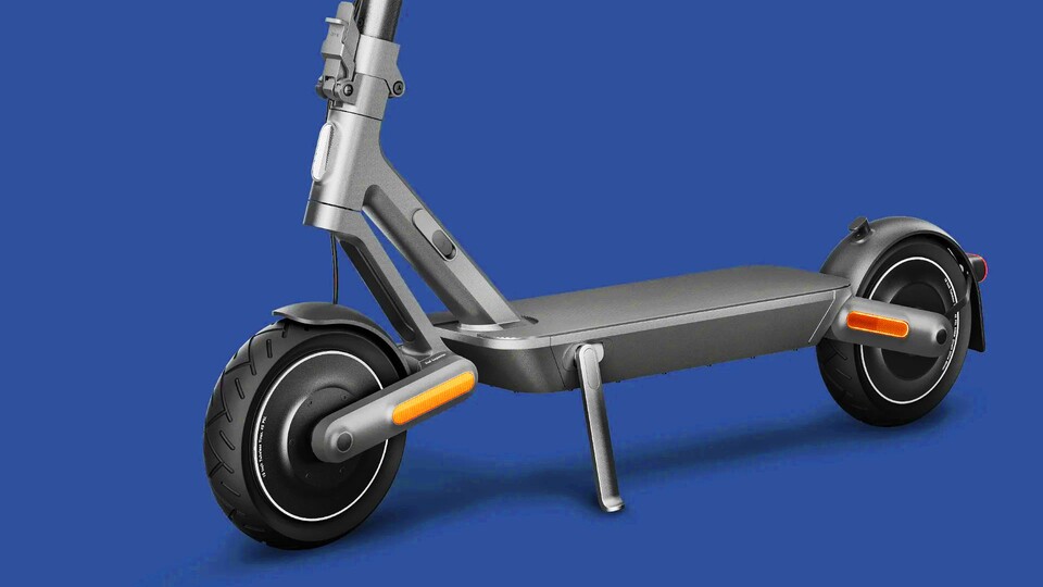 The tread surface of the Electric Scooter 4 Ultra is particularly wide, for maximum driving comfort and a safe driving experience.