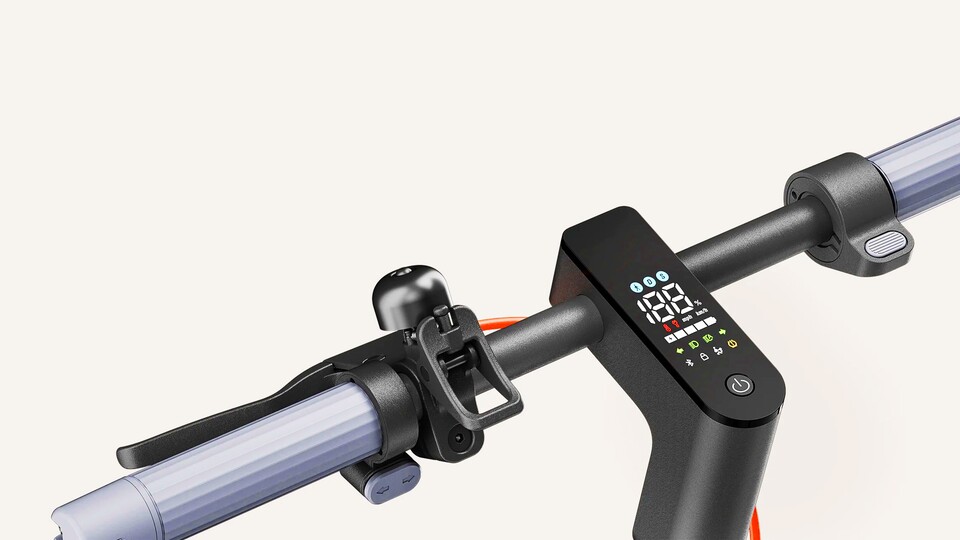 Am Lenker könnt ihr jederzeit eure Geschwindigkeit, euren Fahrmodus und verschiedene Funktionen überwachen.