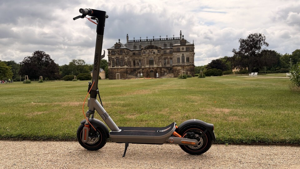 Der Xiaomi E-Scooter 6 Max im Test.