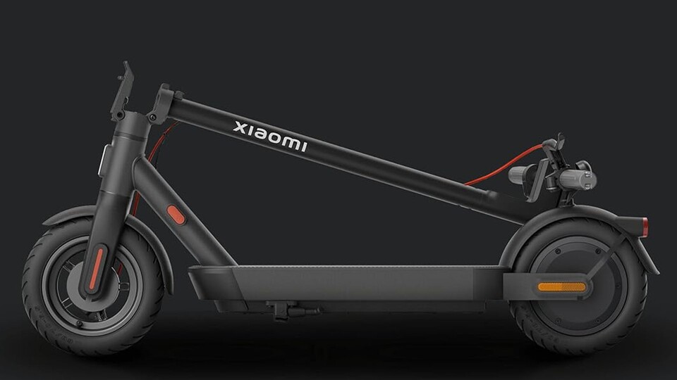 Der ganze E-Scooter lässt sich mit nur einem Handgriff platzsparend zusammenfalten. So lässt er sich einfach umhertragen oder verstauen.