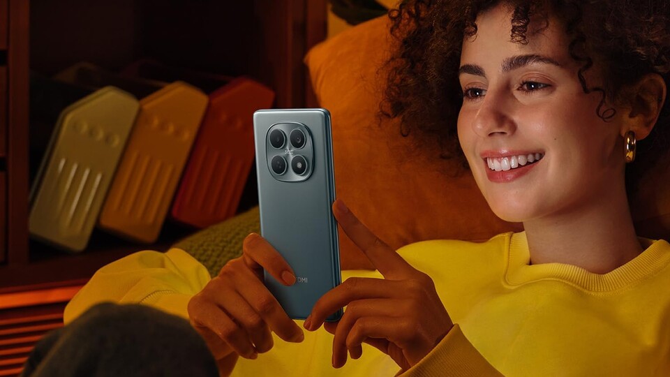 Details in Hülle und Fülle: Das 108 MP Super-Clear Kamerasystem fängt selbst feinste Kontraste und Details ein, unterstützt durch smarte KI.