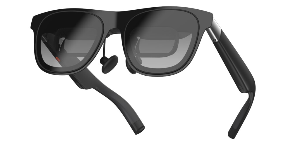 Bose speakers are hidden in the temples of the glasses and cameras are also installed somewhere.