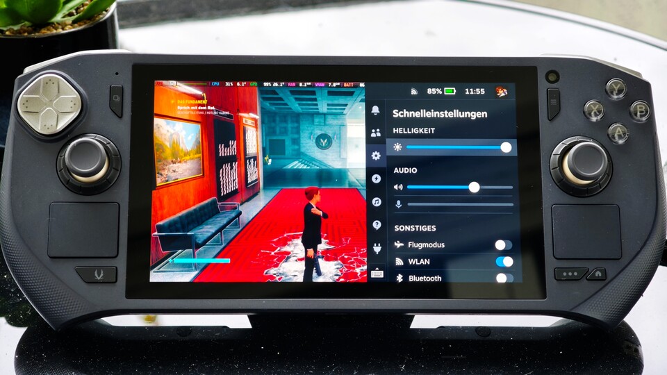 Standardmäßig ist auf dem Zotac Zone Windows 11 installiert, aber ein Umstieg auf Bazzite oder SteamOS ist möglich. (Bildquelle: Duy Linh DinhGameStar Tech)