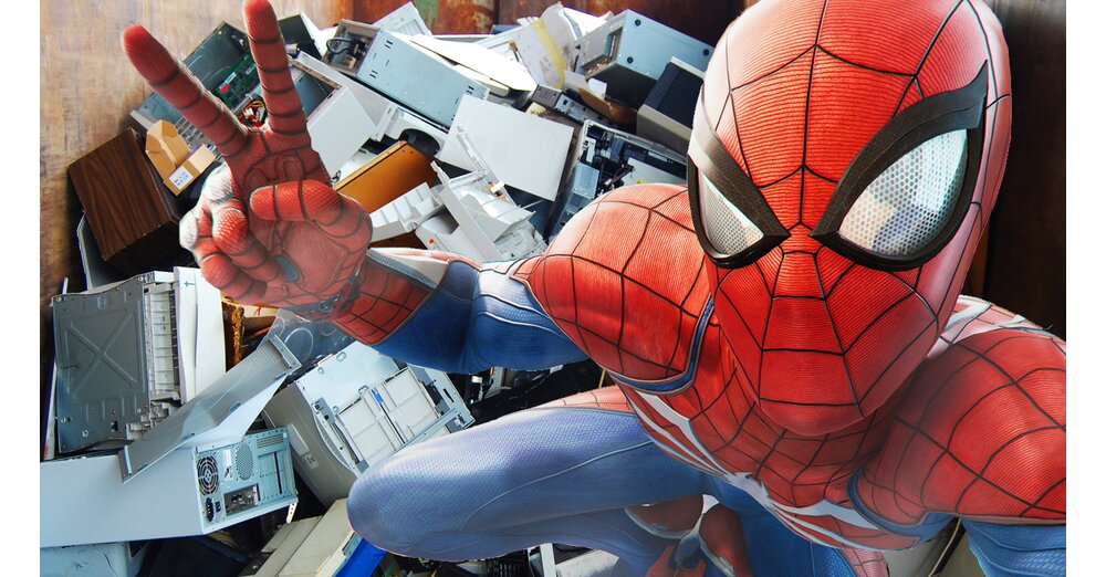 Spider Man Using Computer Spider-Man und der PC - Eine Leidensgeschichte