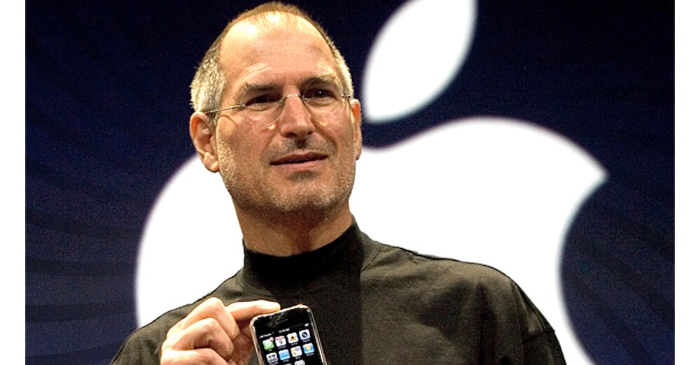 Im Jahr 2007 betrat Steve Jobs die Bühne mit einem iPhone, das kaum funktionierte – gerettet wurde er von einem Plan, der keinerlei Abweichungen zuließ