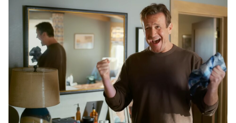 »The Goat is back!« - In Staffel 3 der lustigen Apple-Serie Shrinking ...