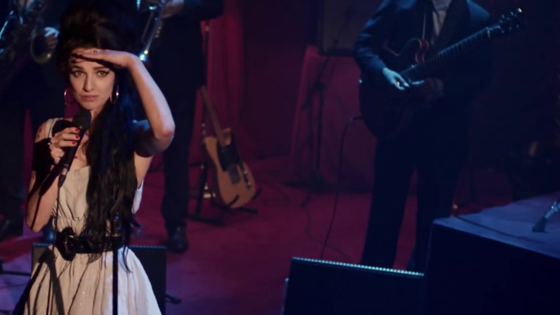 Amy Winehouse Back To Black übersetzung Deutsch Back to Black: Den Trailer zum Amy-Winehouse-Biopic gibt's jetzt auch