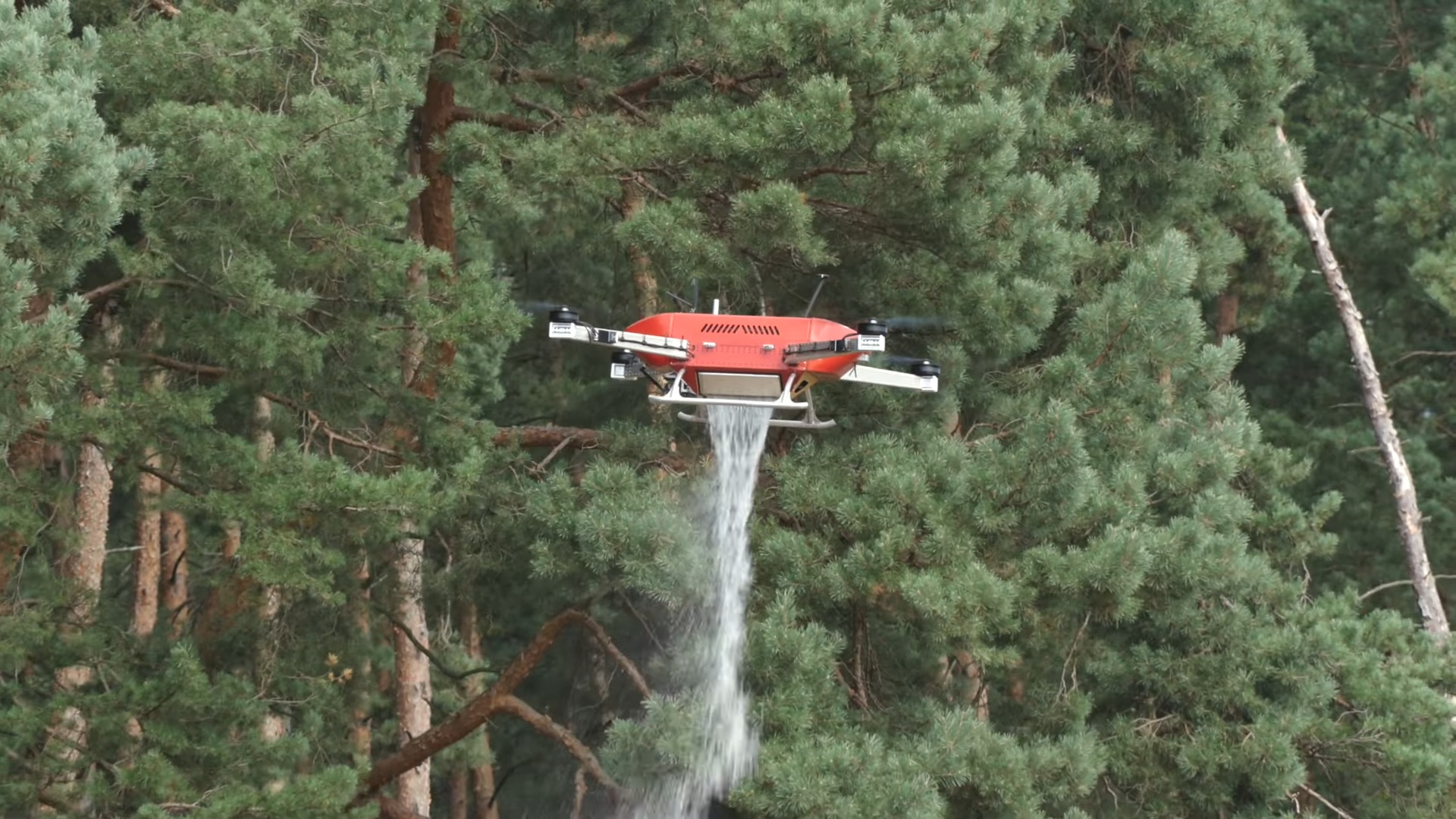 News: Drohnen - Die Feuerwehr der Zukunft ist autonom, KI-gesteuert, und kommt aus der Luft: Amerikas Plan gegen Waldbrände nimmt Form an