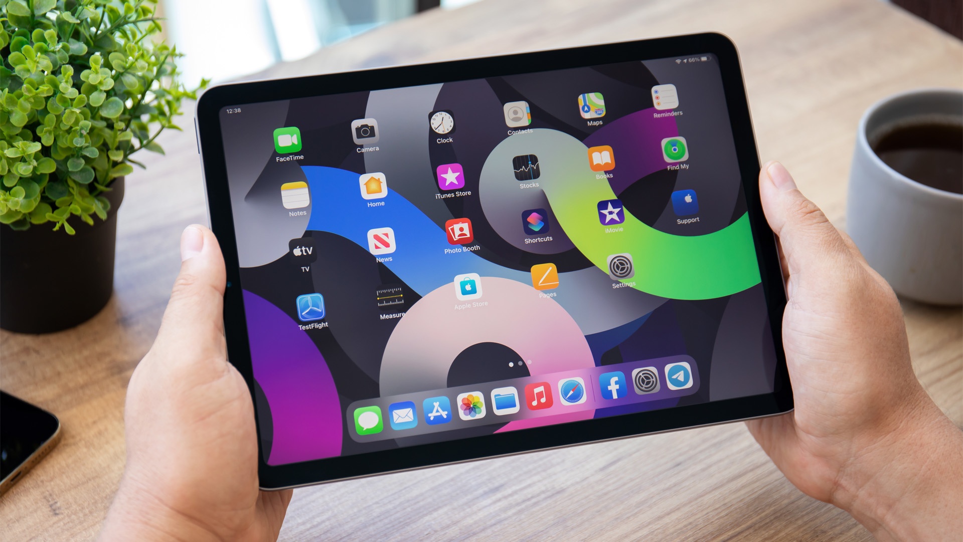Apple legt nach Gleich sechs neue iPadModelle und ein neues MacBook