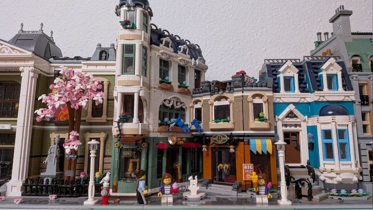 Galerie: LEGO Modularhaus - Einkaufsmeile (11371) - Wir haben das neue Modular Building für 2026 gebaut