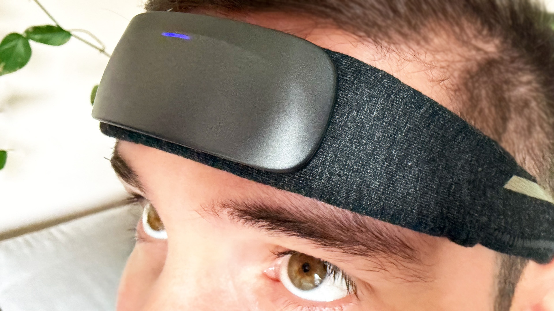 Test: Wearables - Wer wirklich wissen will, was im Schlaf passiert, braucht keine Smartwatch – sondern ein Stirnband
