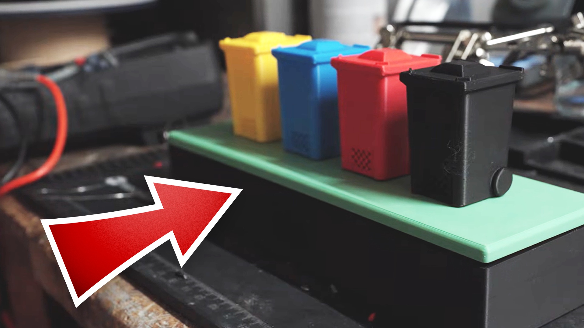 Special: Gadgets - Um nie wieder die Müllabfuhr zu verpassen, hat sich ein Bastler ein geniales Erinnerungs-Gadget zum Nachbasteln gebaut