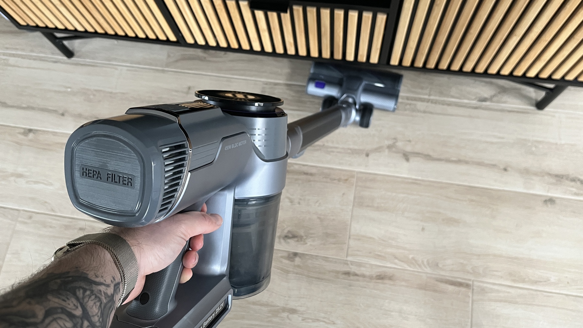 Test: Akkusauger mit Station - Ich habe den neuen Narwal V40 vier Wochen lang getestet
