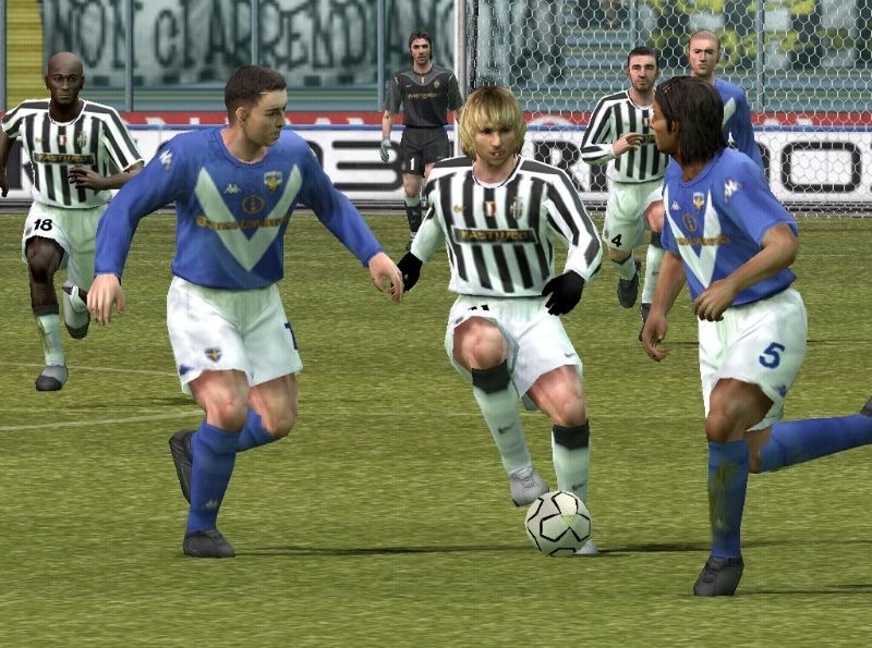 Pro Evolution Soccer Screenshots