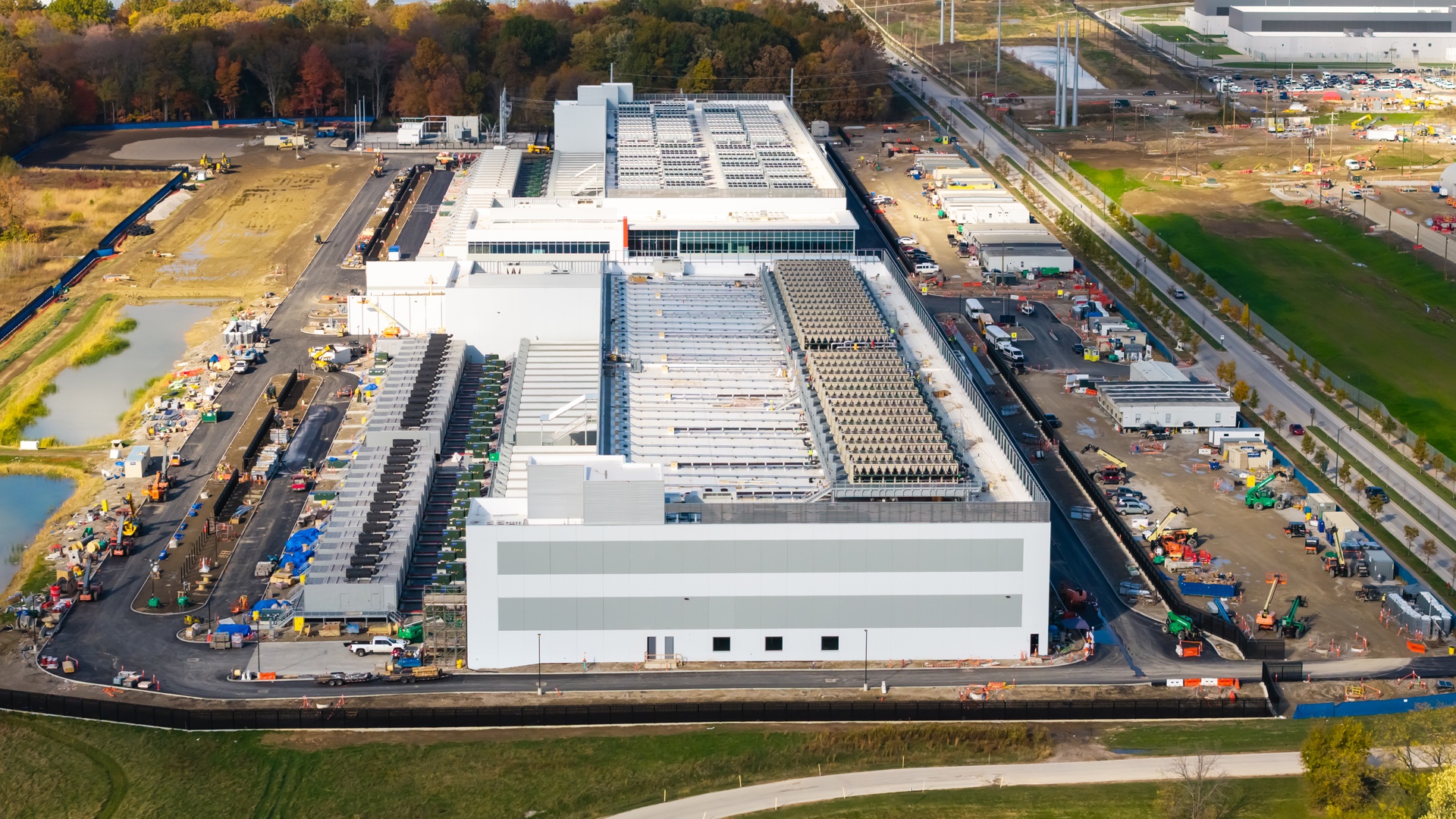 KI - 1,65 Billionen US-Dollar Minus im Kleingedruckten: Amazon, Microsoft und Co. sollen versteckte Schulden verschleiern