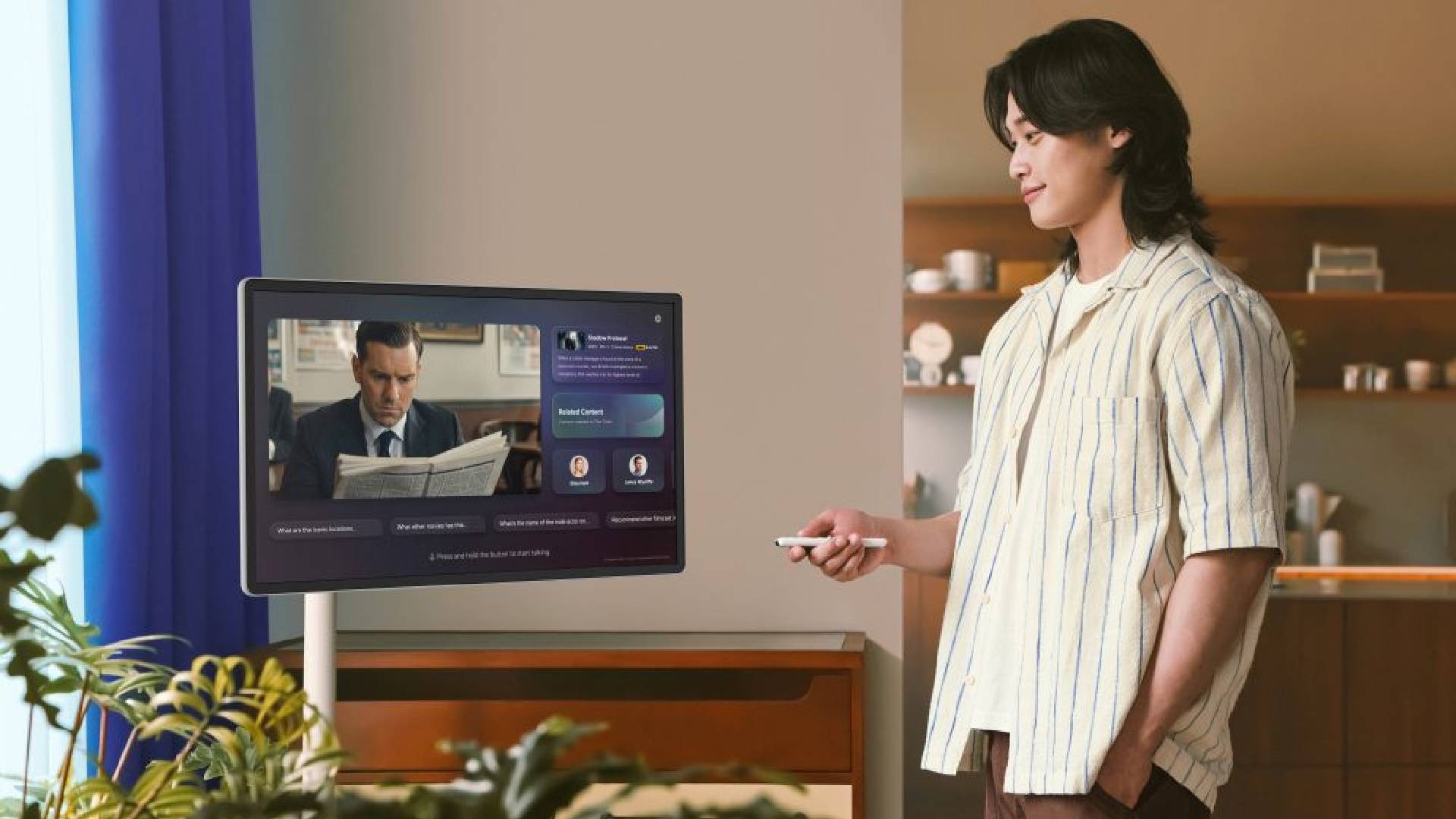 News: Neuer Fernseher - Ihr habt keinen Platz für einen TV? Samsung zeigt einen Fernseher auf Rädern, den ihr umherschieben könnt