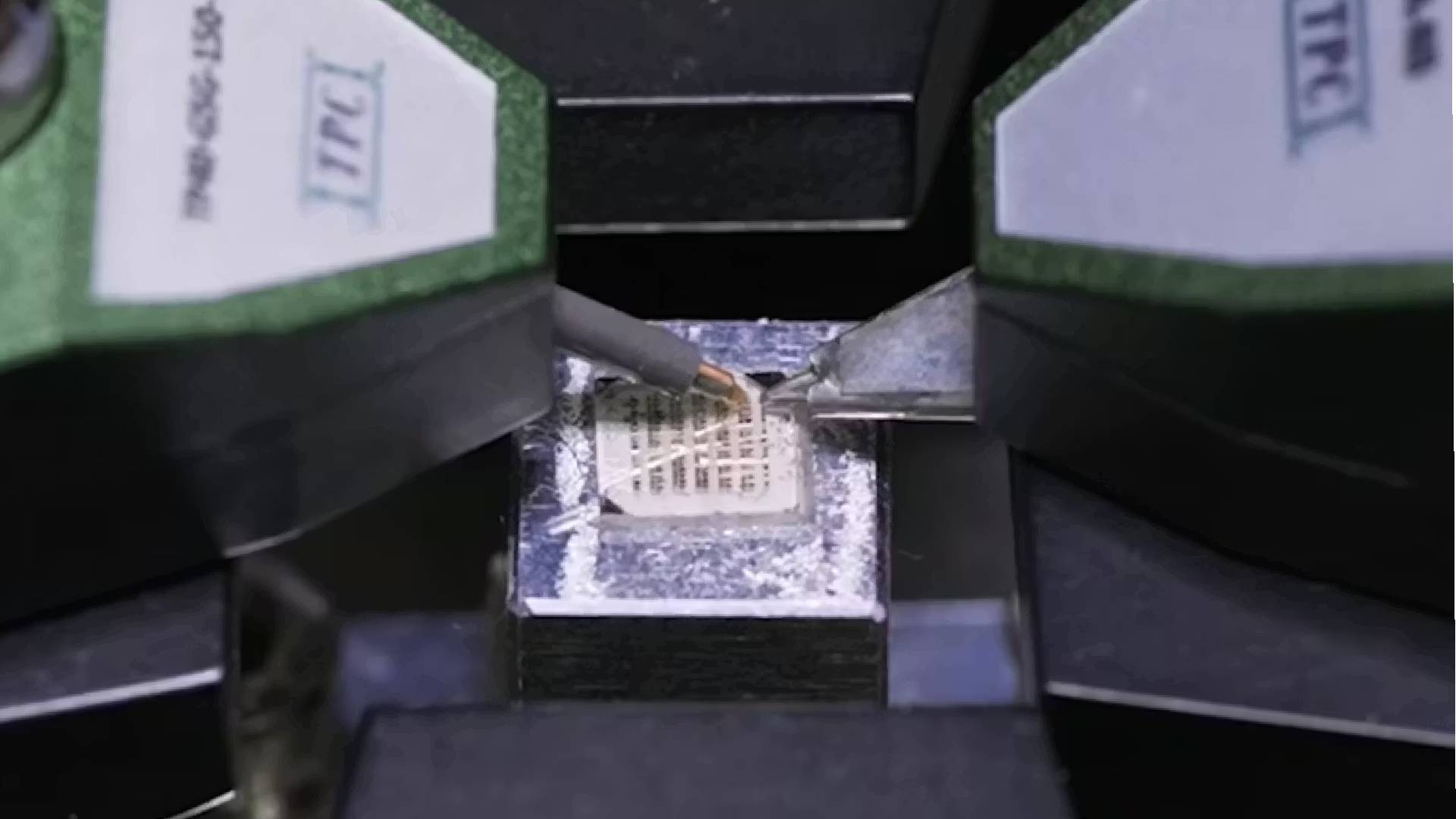 News: Science - 1.000 Mal schneller und nur ein Hundertstel an Stromverbrauch: Was für einen Chip wie Magie klingt, wurde gerade in Japan erfunden