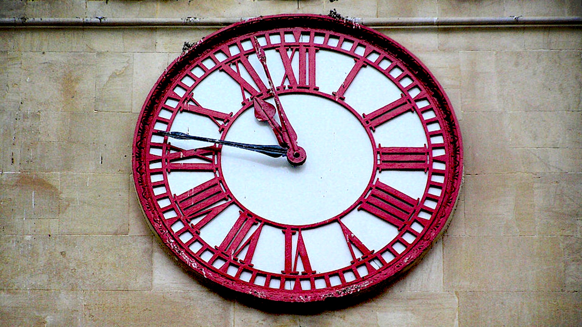 Wissenschaft - Weshalb sich eine öffentliche Uhr in einer englischen Kleinstadt bis heute der modernen Zeitrechnung widersetzt