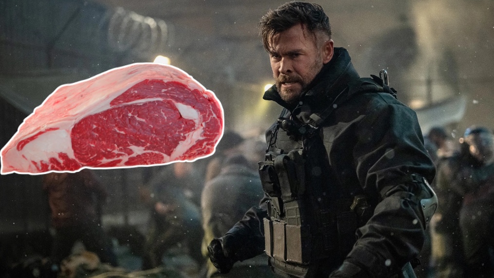 #Heute startet ein neuer Action-Blockbuster auf Netflix und dafür prügelt Chris Hemsworth auf rohe Steaks ein