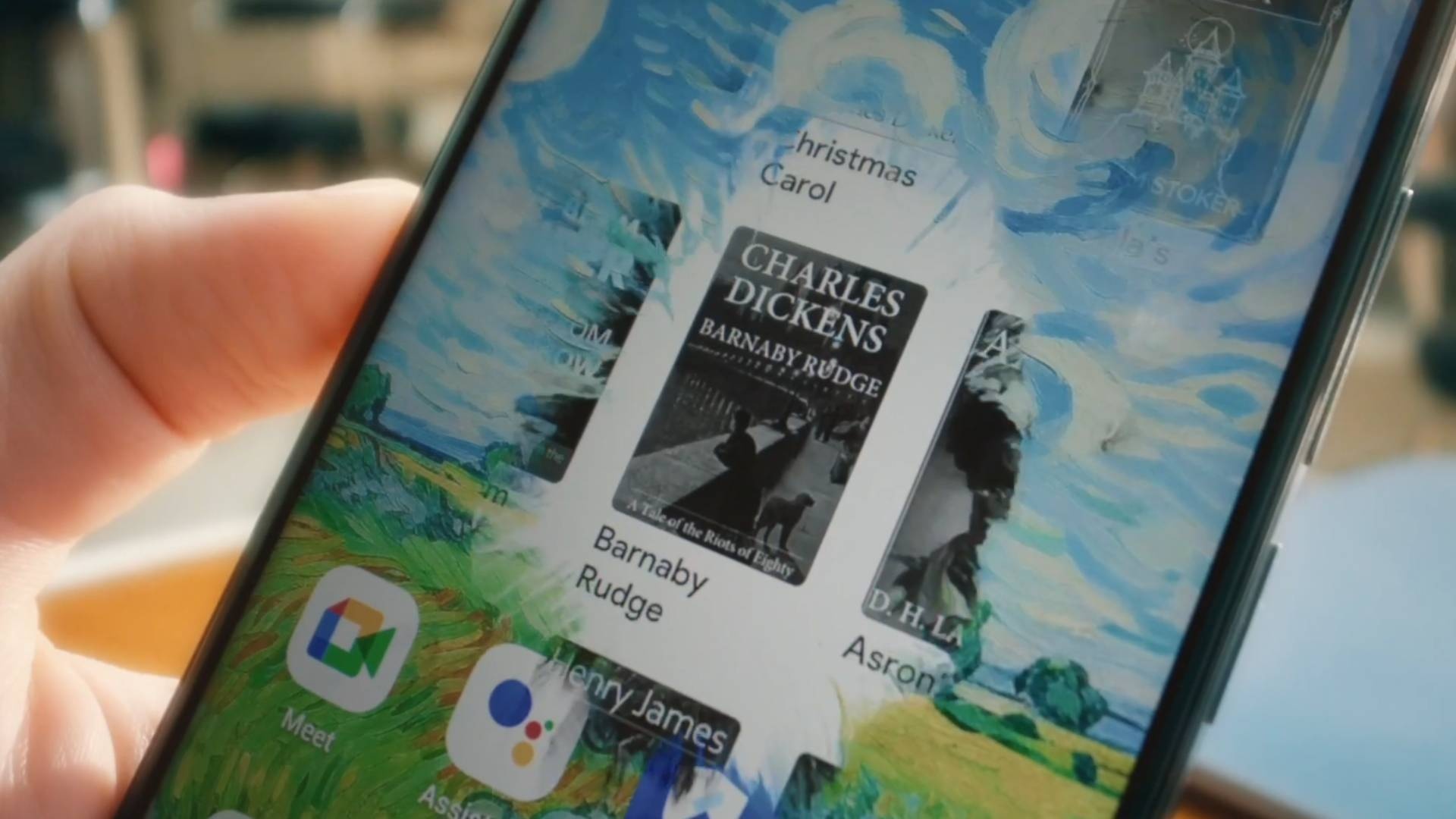 Dieses Smartphone wird per Knopfdruck zum E-Reader