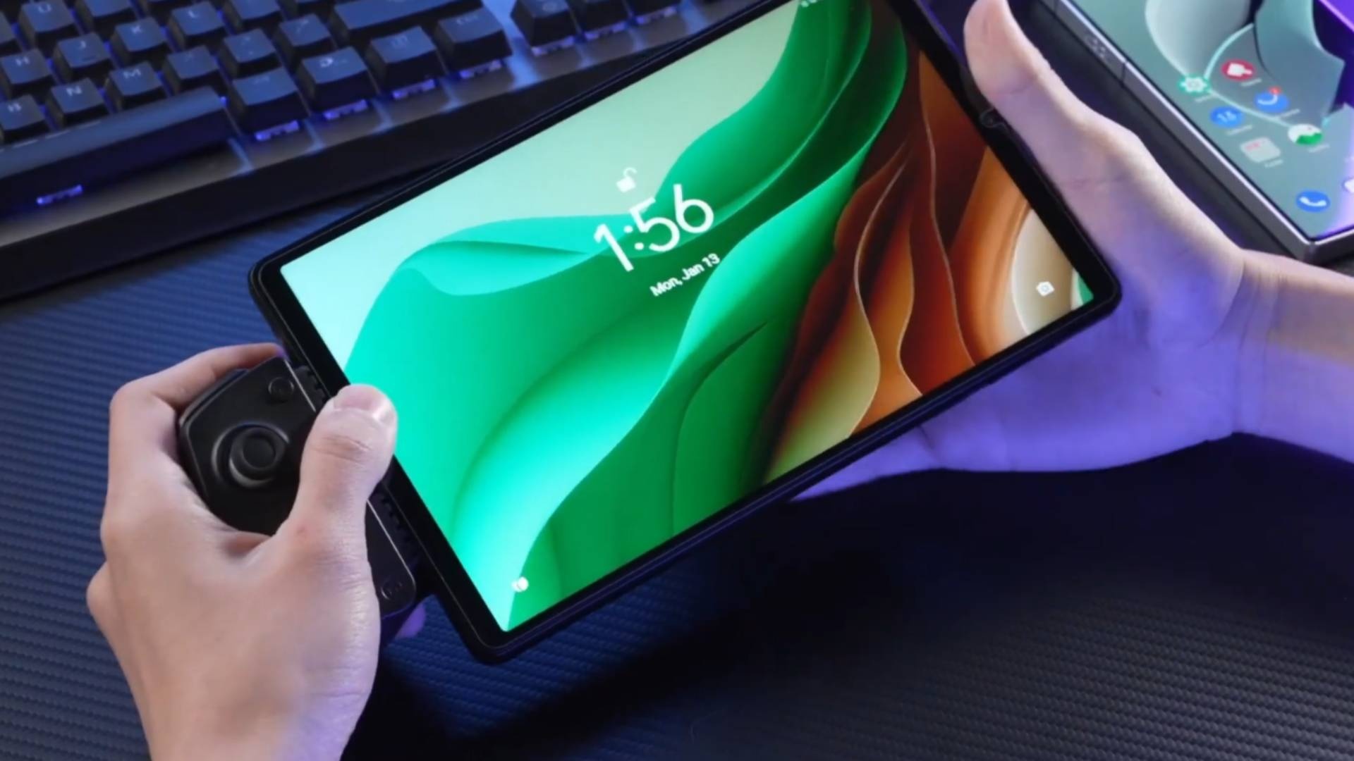 Video: Verwandelt Tablet und Handy in einen Handheld: GameSir stellt ultraleichten Mobile-Controller vor