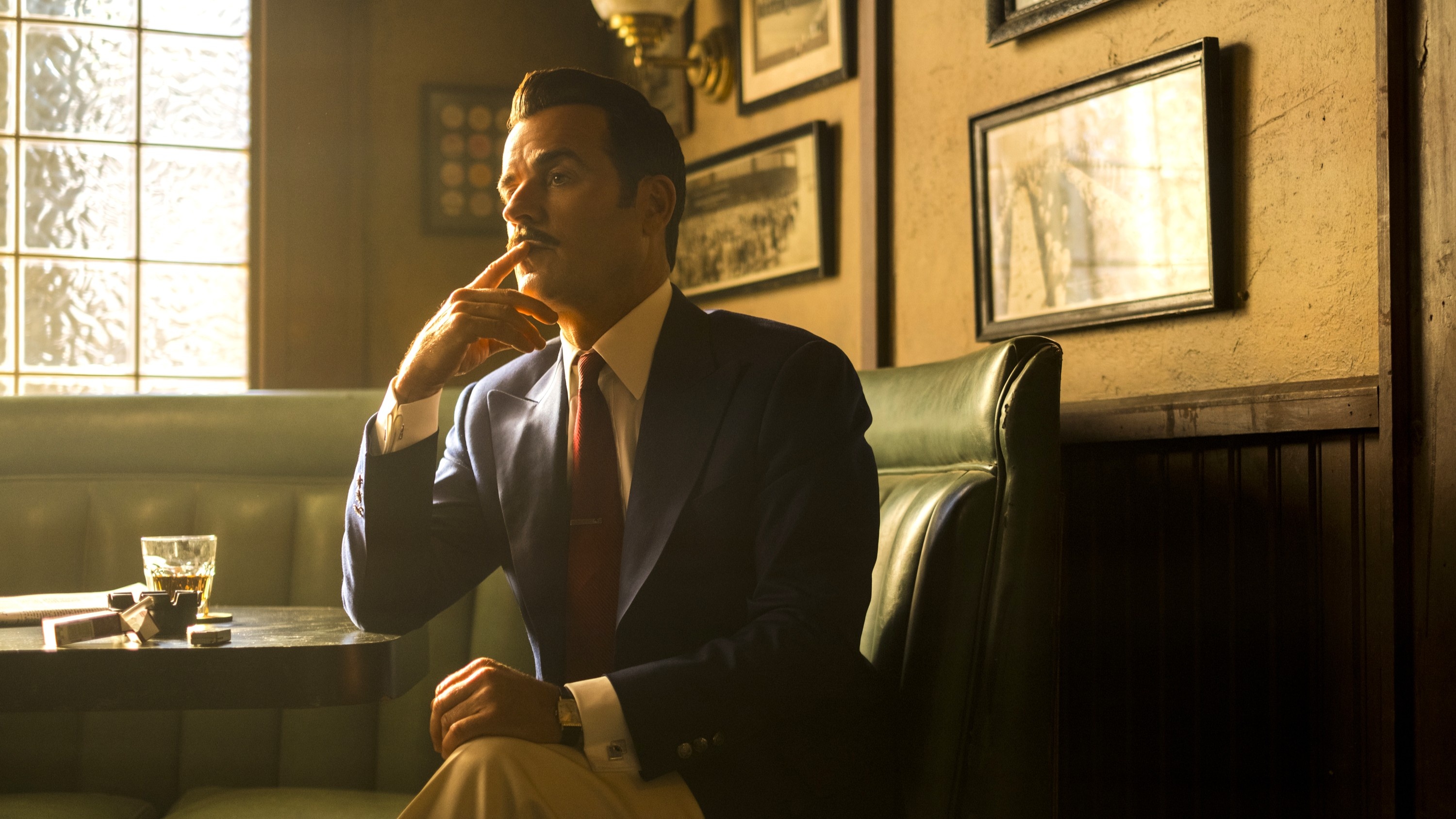 Video: Fallout: Mr. House sucht in einer Bar nach Freiwilligen für sein Experiment
