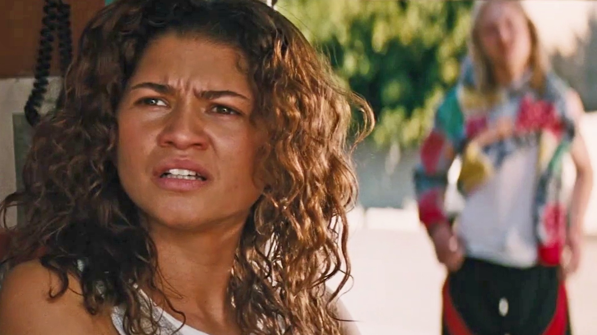 Video: Euphoria kehrt nach vier Jahren endlich zurück und Zendaya kämpft in Staffel 3 um ihr Leben