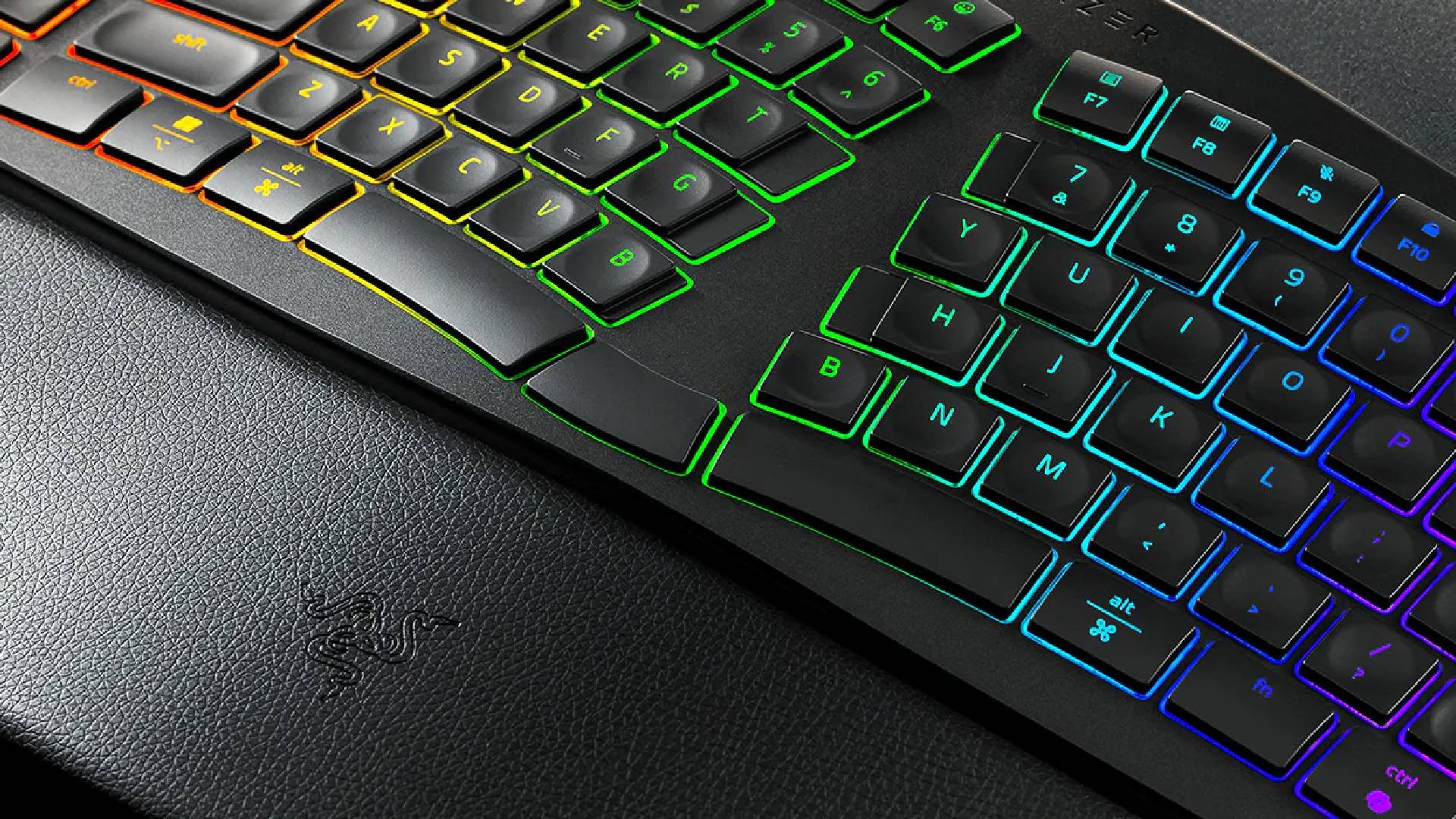 Video: Ergonomisch spielen: Razer stellt neue Gaming-Tastatur mit geteiltem Layout vor