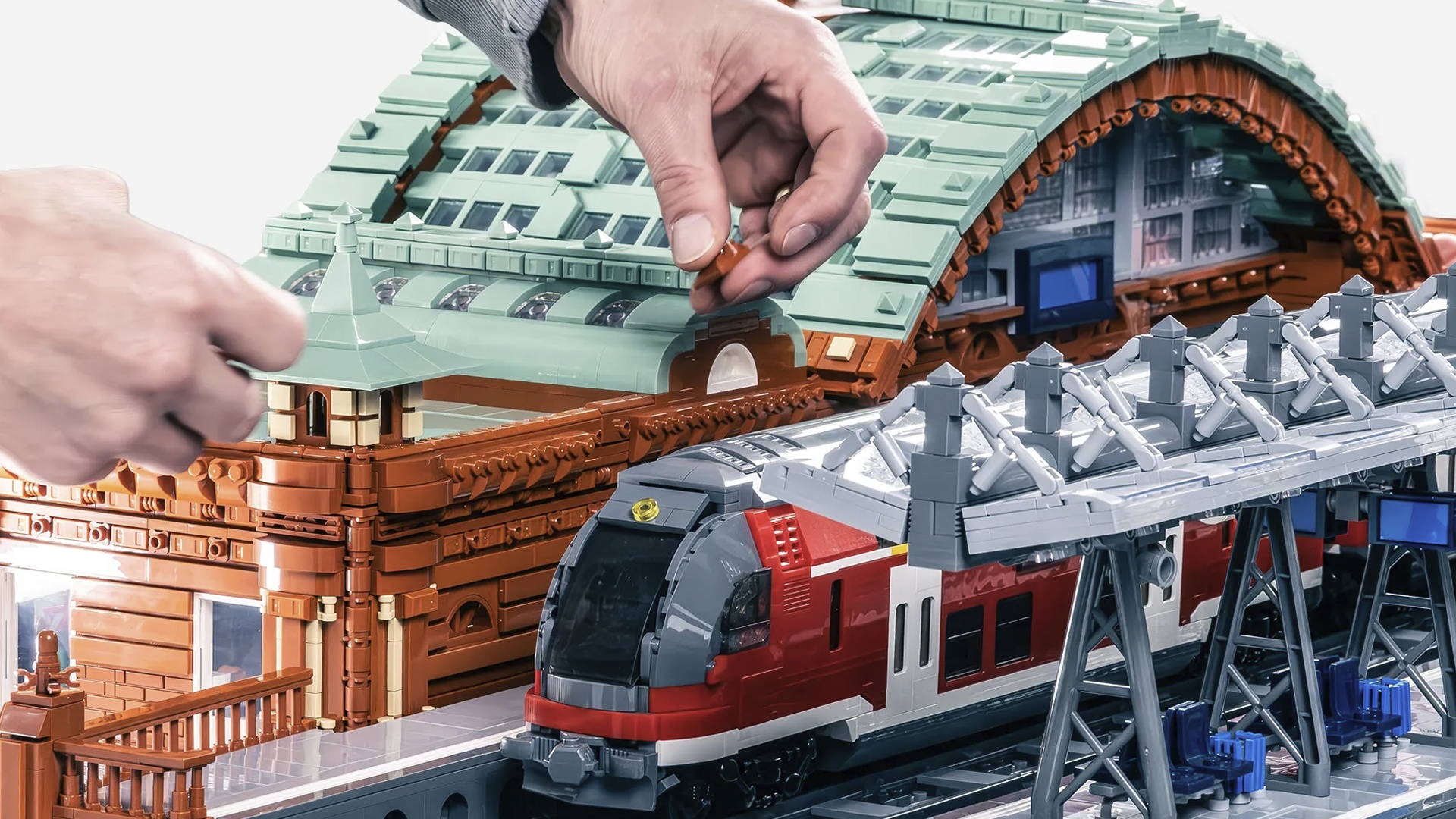 Video: Ihr versteht nur Bahnhof? Keine Sorge, BlueBrixx erklärt euch, was hinter den modularen Studgard-Sets steckt