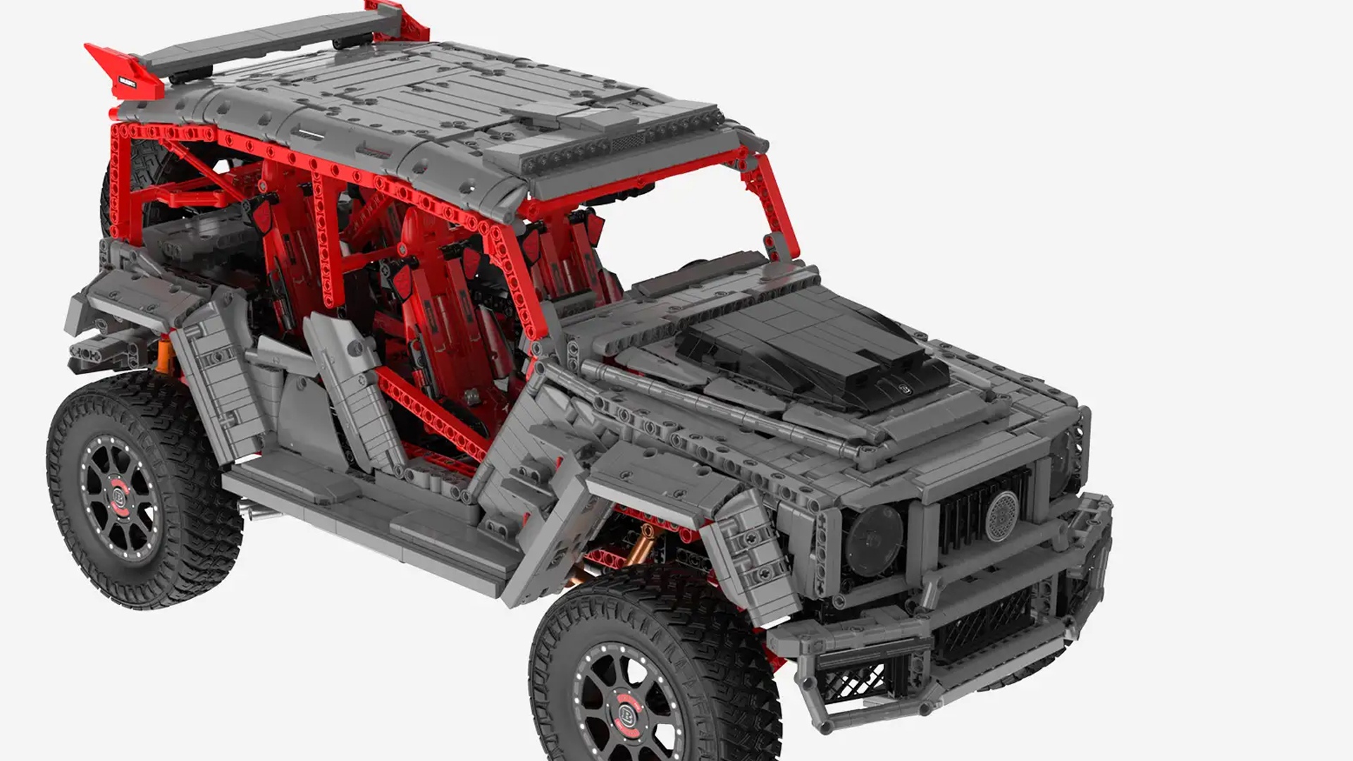 Video: Ausgepackt: BlueBrixx greift mit dem Brabus Crawler die Autos von Lego Technic an