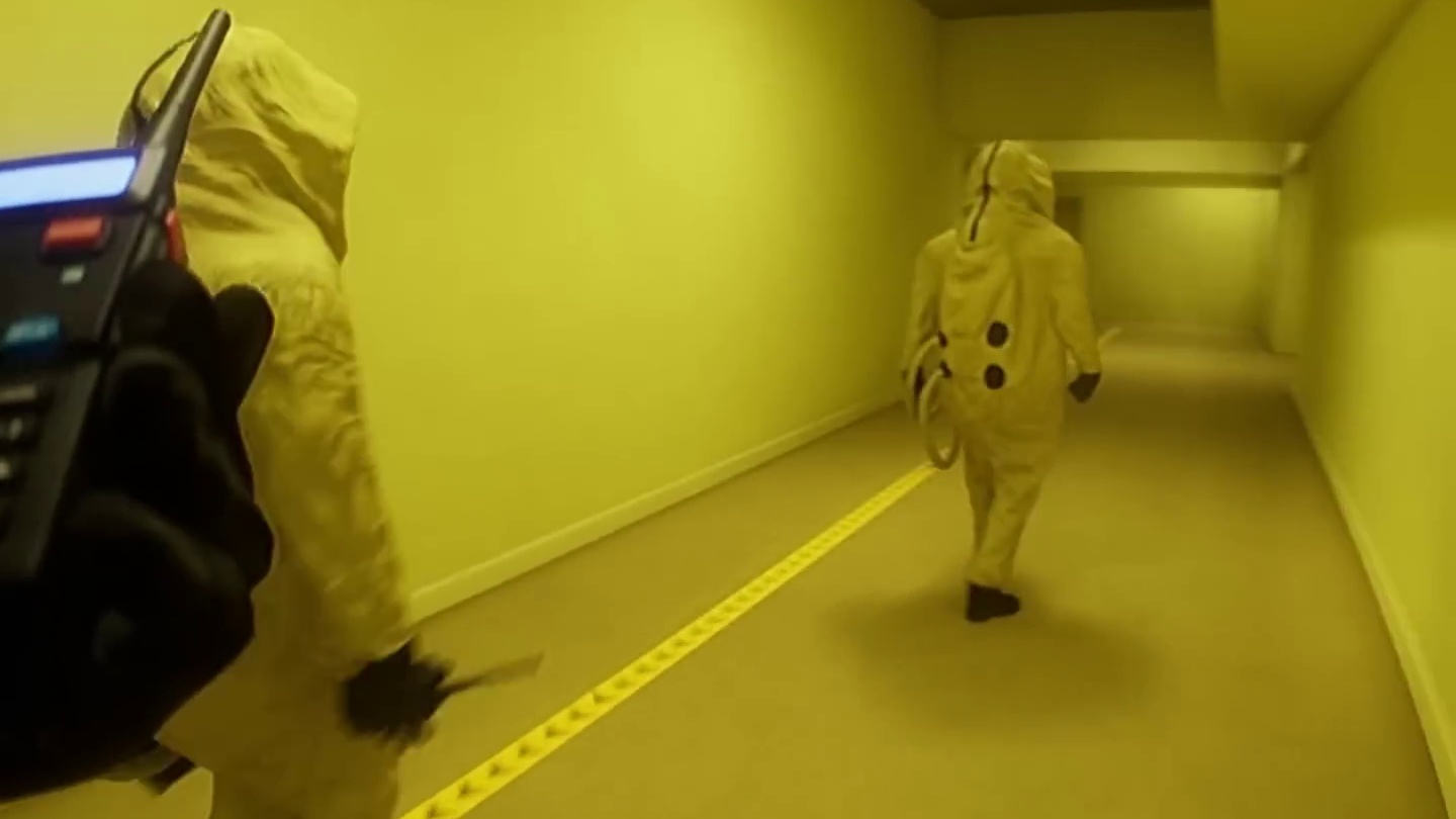 Video: The Complex: Expedition macht den Backrooms-Mythos zum verstörenden Horror-Trip durch die VHS-Linse
